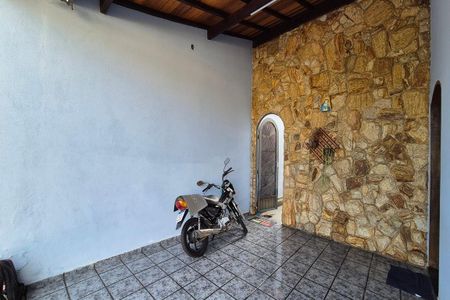 Casa à venda com 132m², 3 quartos e 2 vagas Casa à venda com 132m², 3 quartos e 2 vagasGaragem