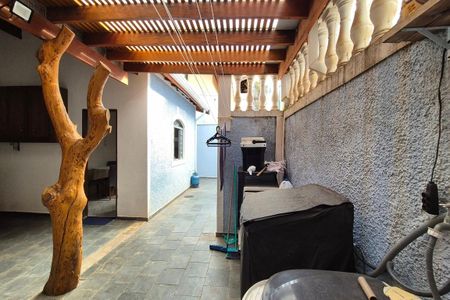 Casa à venda com 132m², 3 quartos e 2 vagas Casa à venda com 132m², 3 quartos e 2 vagasÁrea de Serviço