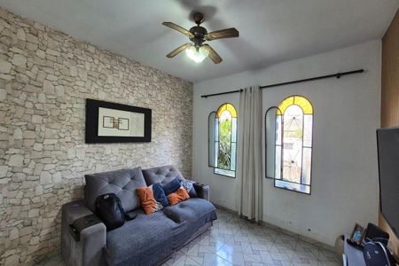 Sala de casa à venda com 3 quartos, 132m² em Parque Santa Bárbara, Campinas