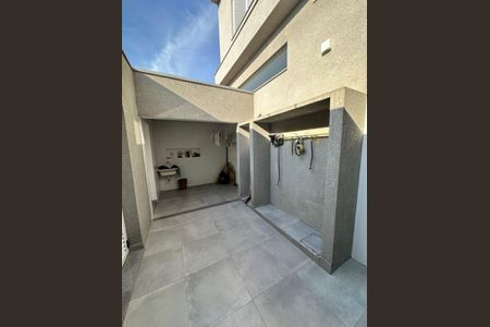 Casa à venda com 440m², 4 quartos e 2 vagas