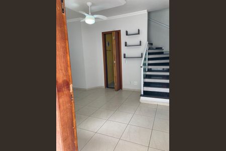 Sala de casa de condomínio à venda com 2 quartos, 59m² em Itaquera, São Paulo