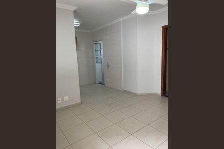 Sala de casa de condomínio à venda com 2 quartos, 59m² em Itaquera, São Paulo