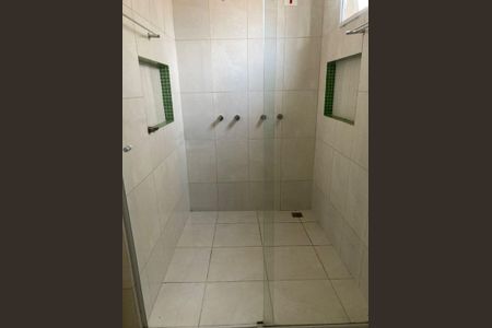 Casa de condomínio à venda com 59m², 2 quartos e 2 vagas Casa de condomínio à venda com 59m², 2 quartos e 2 vagasBanheiro