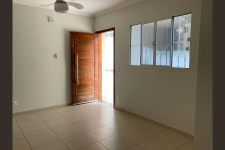 Casa de Condomínio à venda com 2 quartos, 59m² em Itaquera, São Paulo