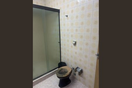 Casa de condomínio à venda com 59m², 2 quartos e 2 vagas Casa de condomínio à venda com 59m², 2 quartos e 2 vagasBanheiro