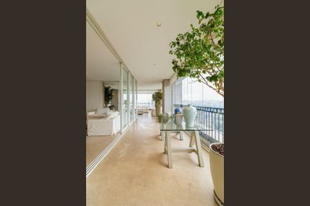 Apartamento à venda com 406m², 3 quartos e 5 vagas