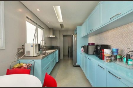 Apartamento à venda com 185m², 4 quartos e 3 vagas