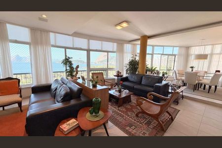 Apartamento à venda com 151m², 3 quartos e 1 vaga
