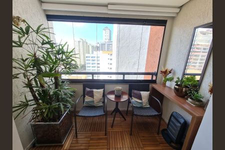 Apartamento à venda com 2 quartos, 61m² em Aclimação, São Paulo