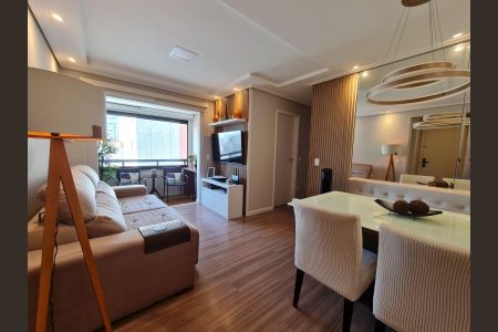 Apartamento à venda com 2 quartos, 61m² em Aclimação, São Paulo