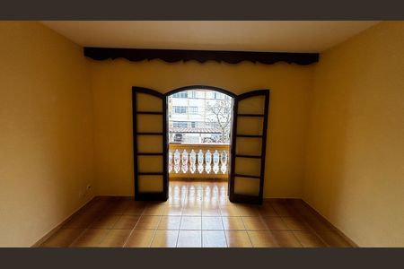 Casa para alugar com 243m², 3 quartos e 4 vagasSuite
