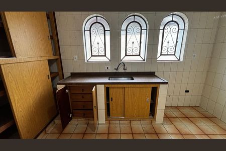 Casa para alugar com 243m², 3 quartos e 4 vagasCozinha