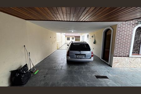 Casa para alugar com 243m², 3 quartos e 4 vagasGaragem