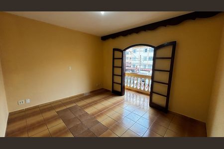 Casa para alugar com 243m², 3 quartos e 4 vagasSuite