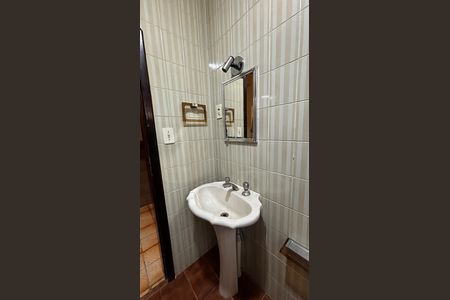 Casa para alugar com 243m², 3 quartos e 4 vagasLavabo
