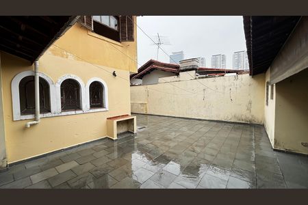 Casa para alugar com 243m², 3 quartos e 4 vagasQuintal