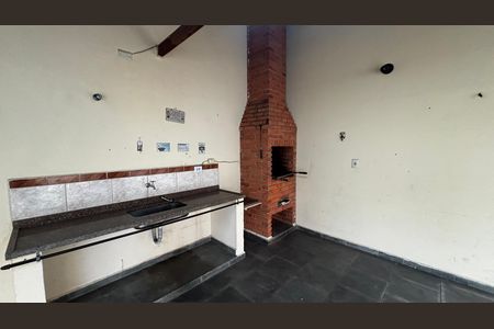 Casa para alugar com 243m², 3 quartos e 4 vagasQuintal