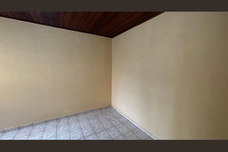 Casa para alugar com 243m², 3 quartos e 4 vagasQuintal - Quarto de Apoio