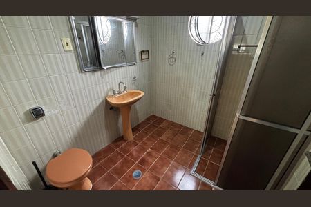 Casa para alugar com 243m², 3 quartos e 4 vagasBanheiro