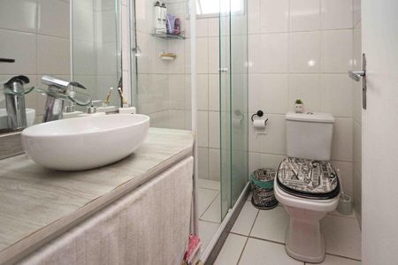 Apartamento para alugar com 49m², 2 quartos e 1 vaga Apartamento para alugar com 49m², 2 quartos e 1 vagaBanheiro