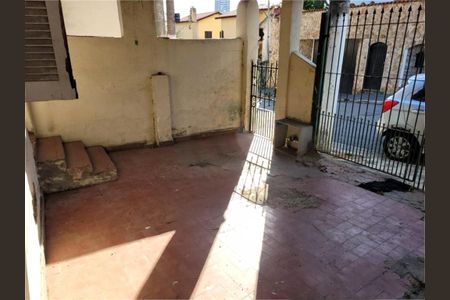 Casa à venda com 75m², 2 quartos e 1 vaga