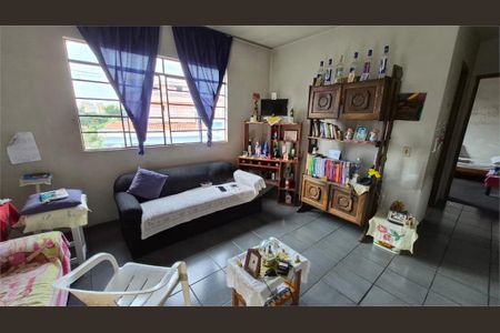 Casa à venda com 308m², 3 quartos e 3 vagas