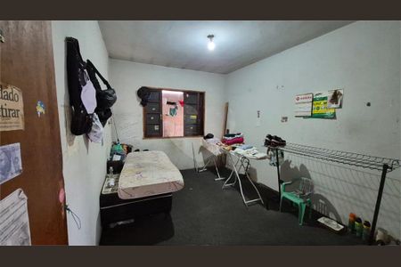 Casa à venda com 3 quartos, 132m² em Jardim Ester, São Paulo