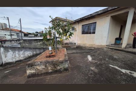 Casa à venda com 308m², 3 quartos e 3 vagas