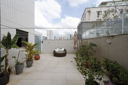 Apartamento à venda com 184m², 3 quartos e 3 vagasÁrea PRIVATIVA