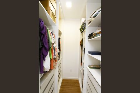 Apartamento à venda com 184m², 3 quartos e 3 vagasCloset da suíte