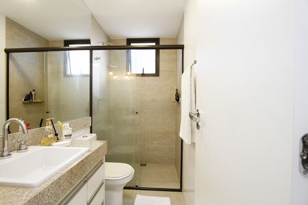 Apartamento à venda com 184m², 3 quartos e 3 vagasBanheiro da Suíte