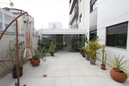 Apartamento à venda com 184m², 3 quartos e 3 vagasÁrea PRIVATIVA