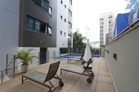 Apartamento à venda com 184m², 3 quartos e 3 vagasÁrea comum - Piscina