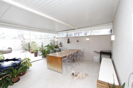 Apartamento à venda com 184m², 3 quartos e 3 vagasÁrea gourmet