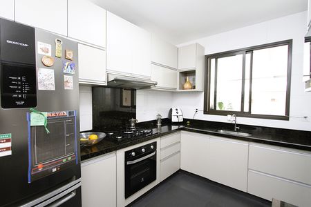 Apartamento à venda com 184m², 3 quartos e 3 vagasCozinha