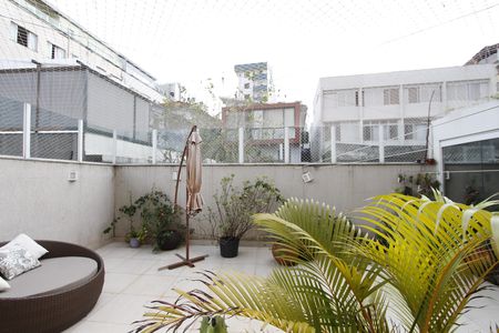 Apartamento à venda com 184m², 3 quartos e 3 vagasÁrea PRIVATIVA