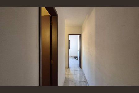 Casa à venda com 75m², 2 quartos e 1 vaga