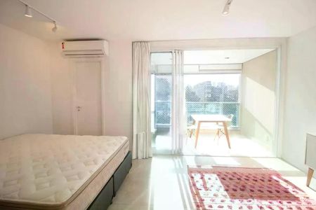 Apartamento à venda com 37m², 1 quarto e 1 vaga