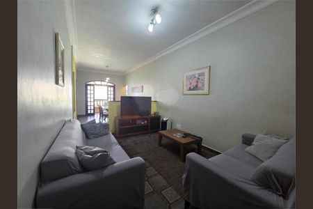 Casa à venda com 4 quartos, 199m² em Vila Paulo Silas, São Paulo