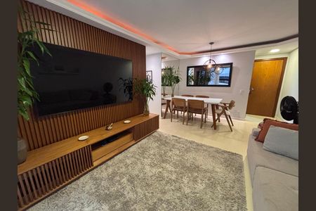Apartamento para alugar com 100m², 3 quartos e 2 vagas Apartamento para alugar com 100m², 3 quartos e 2 vagasSala