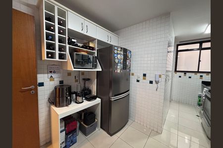 Apartamento para alugar com 100m², 3 quartos e 2 vagas Apartamento para alugar com 100m², 3 quartos e 2 vagasCozinha