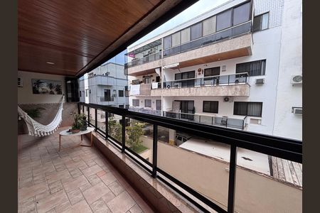Apartamento para alugar com 100m², 3 quartos e 2 vagas Apartamento para alugar com 100m², 3 quartos e 2 vagasVaranda