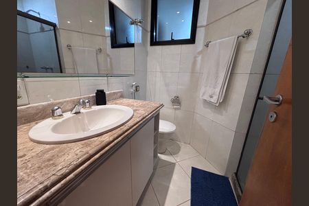 Apartamento para alugar com 100m², 3 quartos e 2 vagas Apartamento para alugar com 100m², 3 quartos e 2 vagasBanheiro