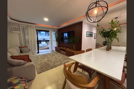 Apartamento para alugar com 100m², 3 quartos e 2 vagas Apartamento para alugar com 100m², 3 quartos e 2 vagasSala