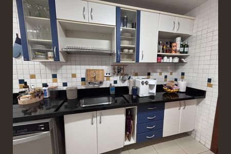 Apartamento para alugar com 100m², 3 quartos e 2 vagas Apartamento para alugar com 100m², 3 quartos e 2 vagasCozinha