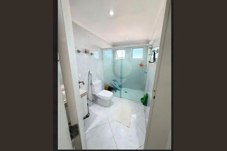 Apartamento à venda com 170m², 3 quartos e 2 vagasBanheiro 
