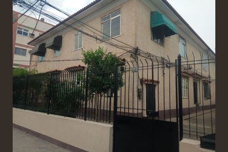 Apartamento para alugar com 80m², 2 quartos e sem vaga Apartamento para alugar com 80m², 2 quartos e sem vagaFachada