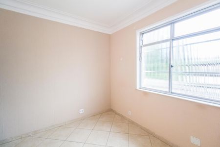 sala de apartamento para alugar com 2 quartos, 80m² em Realengo, Rio de Janeiro