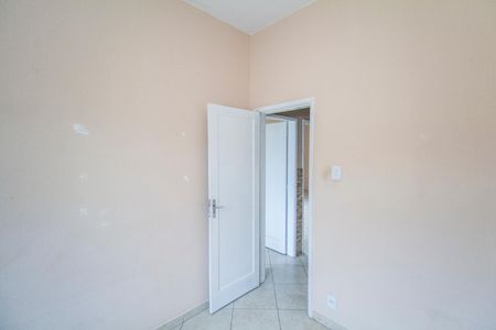 Quarto 1 de apartamento para alugar com 2 quartos, 80m² em Realengo, Rio de Janeiro