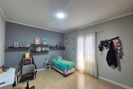 Casa à venda com 355m², 4 quartos e 3 vagas Casa à venda com 355m², 4 quartos e 3 vagasQuarto 2